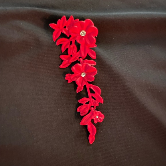 Earrings red flowers - Picture 3 of 7
